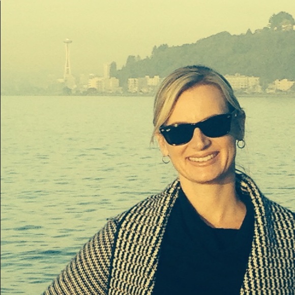 Meet Your Posher! - Picture 3 of 3